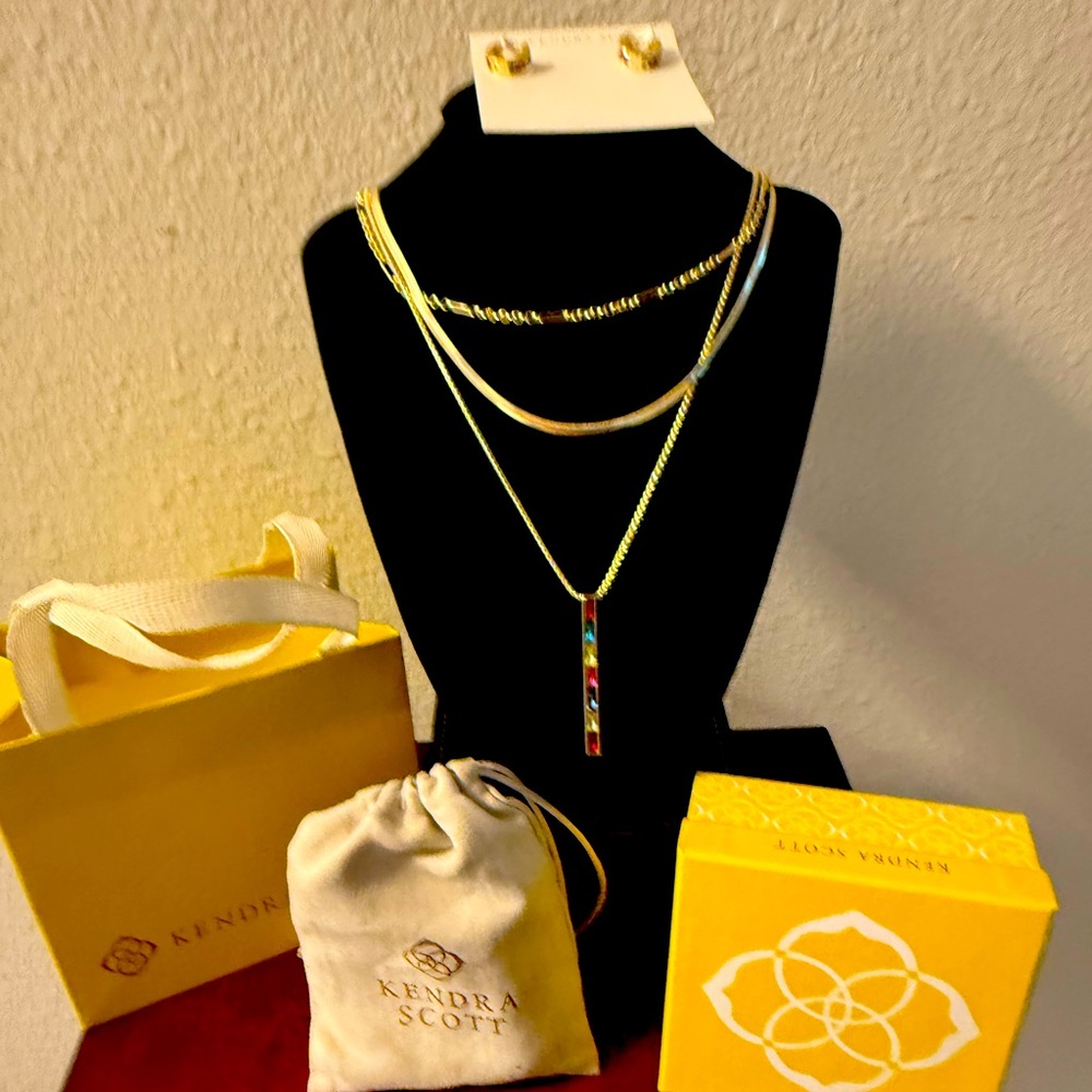 Kendra Scott Necklace and earrings set